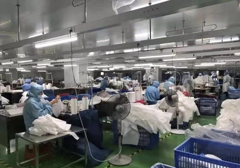 共同抗擊疫情，致敬勇敢的志愿者們
